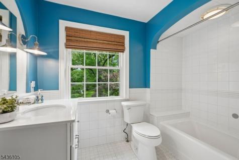 8 Cross Gates Millburn NJ 07078
