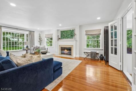 8 Cross Gates Millburn NJ 07078