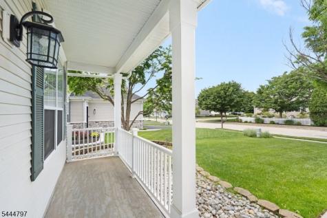 25 Rolling Rapids Court Hackettstown NJ 07840