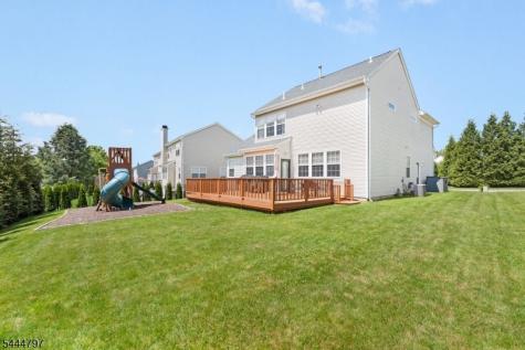25 Rolling Rapids Court Hackettstown NJ 07840