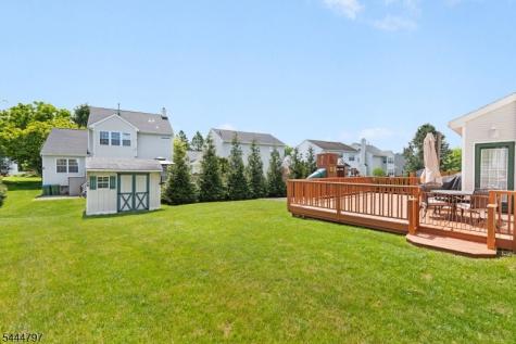 25 Rolling Rapids Court Hackettstown NJ 07840