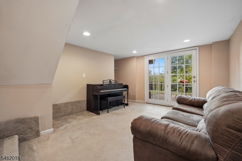 21 Midland Drive Morris NJ 07960