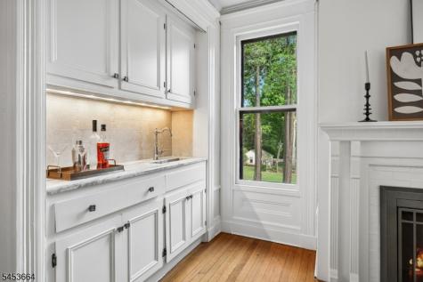 6 Edgehill Road West Orange NJ 07052