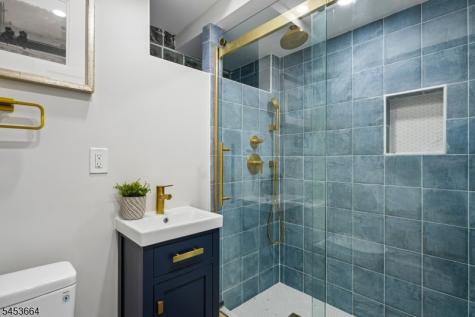 6 Edgehill Road West Orange NJ 07052