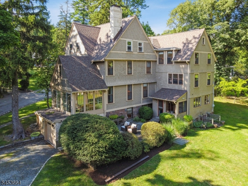 6 Edgehill Road West Orange NJ 07052