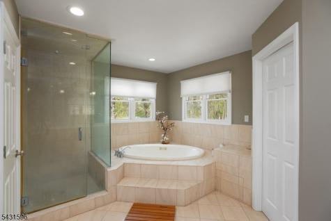 17 Drift Road Watchung NJ 07069