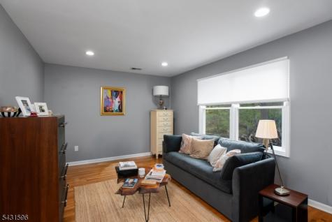 17 Drift Road Watchung NJ 07069