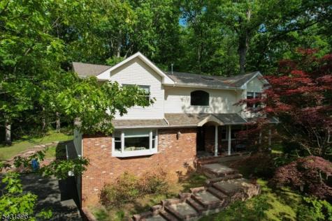 17 Drift Road Watchung NJ 07069