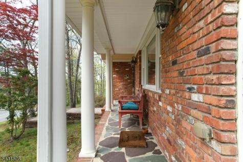 17 Drift Road Watchung NJ 07069