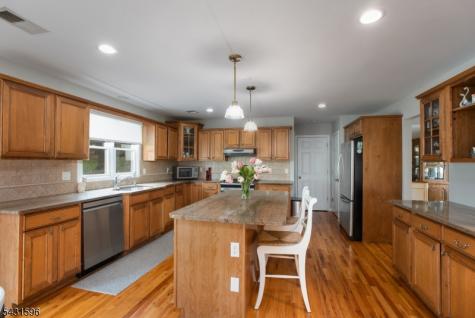 17 Drift Road Watchung NJ 07069
