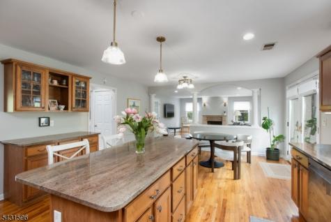 17 Drift Road Watchung NJ 07069