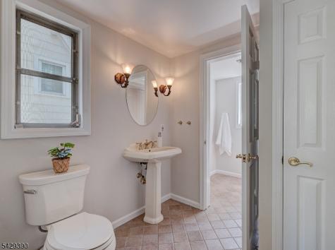 18 Evergreen Place Maplewood NJ 07040