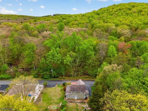 176 Doty Road Wanaque NJ 07420