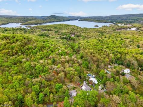 176 Doty Road Wanaque NJ 07420