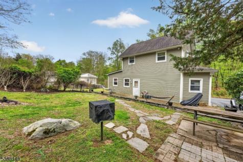 176 Doty Road Wanaque NJ 07420