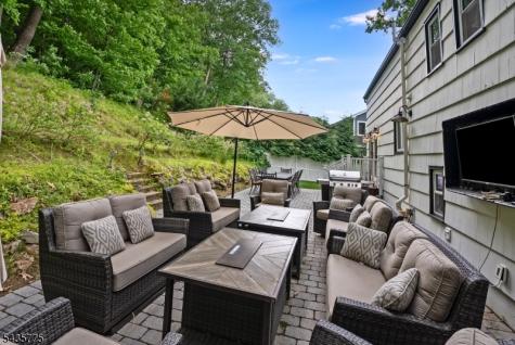 45 Molly Stark Drive Morris NJ 07960