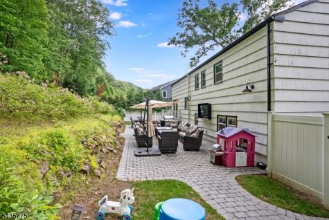 45 Molly Stark Drive Morris NJ 07960