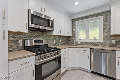 45 Molly Stark Drive Morris NJ 07960