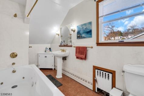 18 Belle Terre Road West Orange NJ 07052