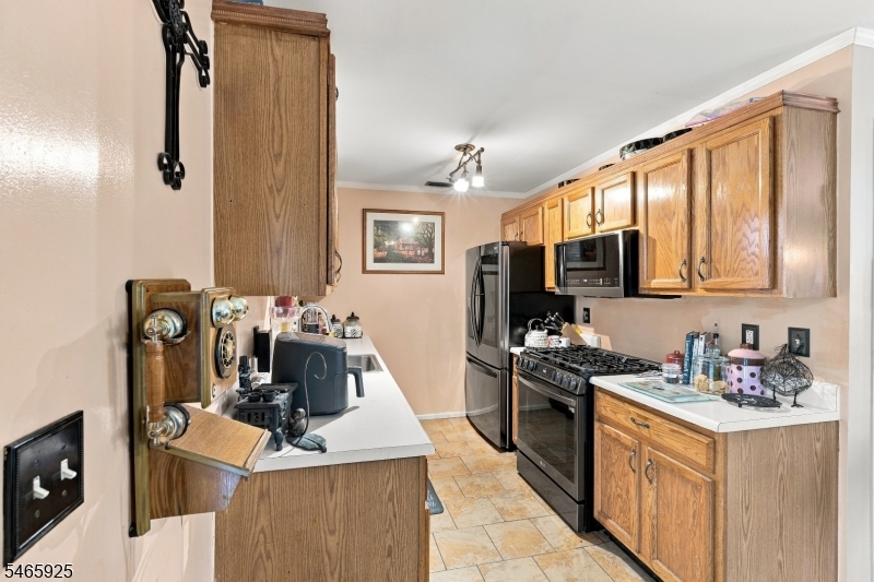 487 S 13th Street Newark NJ 07103