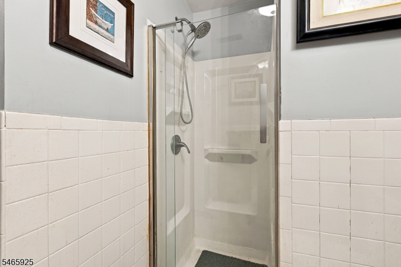 487 S 13th Street Newark NJ 07103