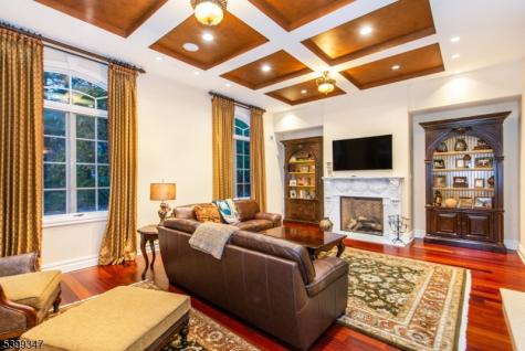 9 Beechtree Lane Essex Fells NJ 07021