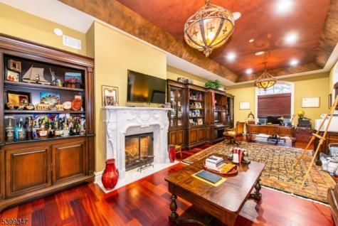 9 Beechtree Lane Essex Fells NJ 07021