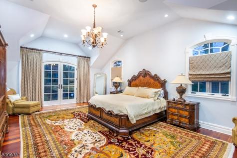 9 Beechtree Lane Essex Fells NJ 07021