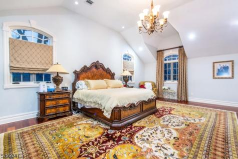 9 Beechtree Lane Essex Fells NJ 07021