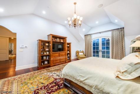 9 Beechtree Lane Essex Fells NJ 07021