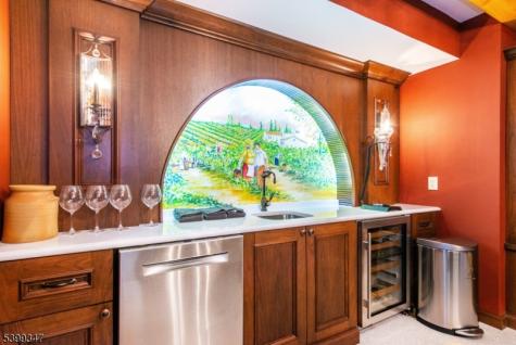 9 Beechtree Lane Essex Fells NJ 07021