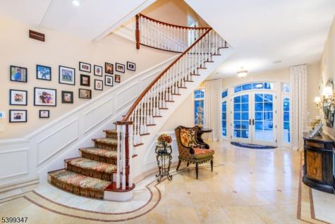 9 Beechtree Lane Essex Fells NJ 07021