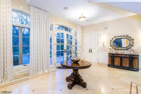 9 Beechtree Lane Essex Fells NJ 07021