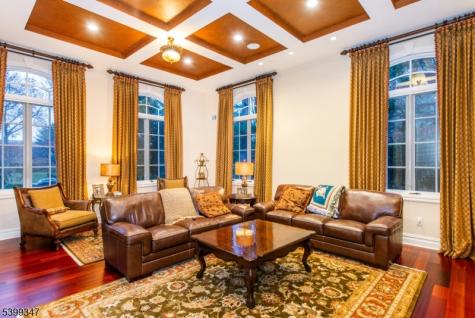 9 Beechtree Lane Essex Fells NJ 07021