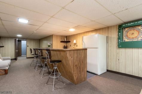414 N Greasheimer Street Manville NJ 08835