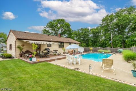 414 N Greasheimer Street Manville NJ 08835