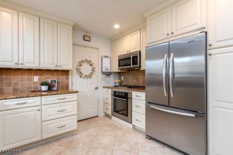 414 N Greasheimer Street Manville NJ 08835