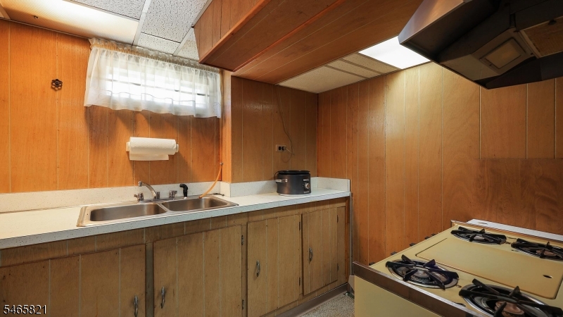 399 Huntington Road Union NJ 07083