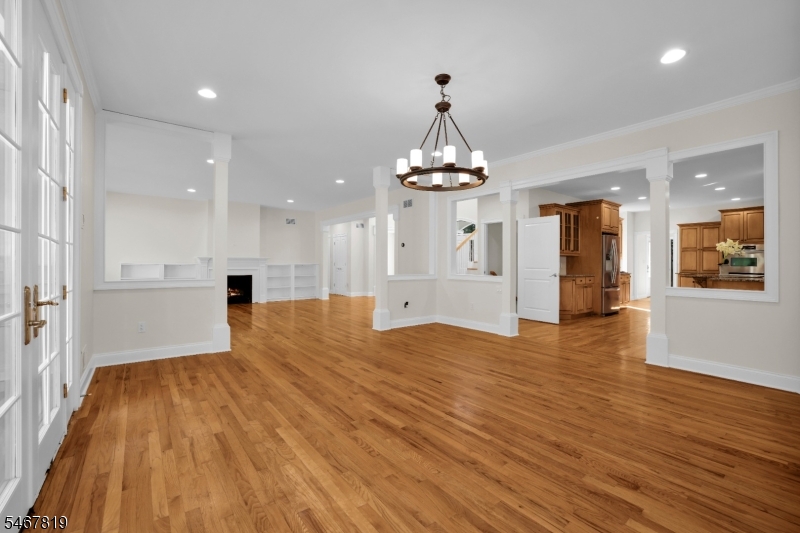 8 Chapel Hill Court Cedar Grove NJ 07009