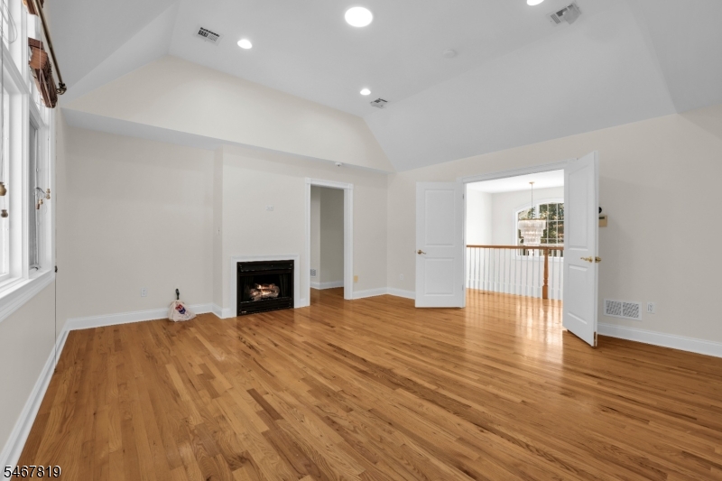 8 Chapel Hill Court Cedar Grove NJ 07009