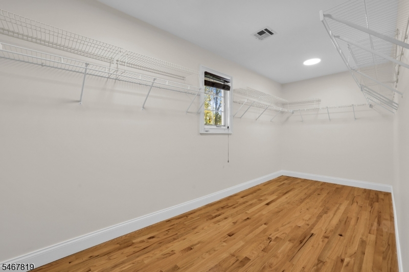 8 Chapel Hill Court Cedar Grove NJ 07009