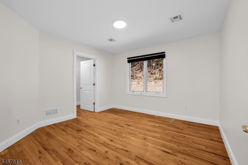 8 Chapel Hill Court Cedar Grove NJ 07009