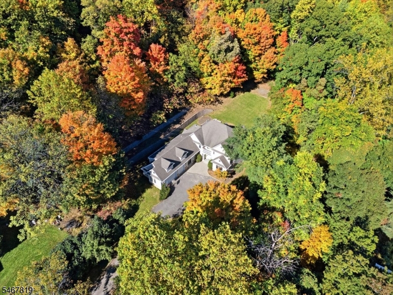 8 Chapel Hill Court Cedar Grove NJ 07009
