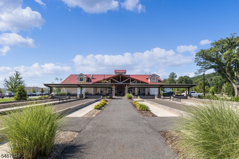 8 Chapel Hill Court Cedar Grove NJ 07009