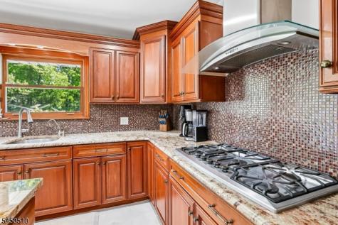 881 Bordentown Avenue Sayreville NJ 08879
