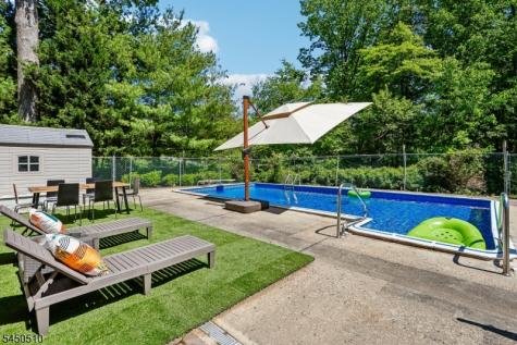 881 Bordentown Avenue Sayreville NJ 08879
