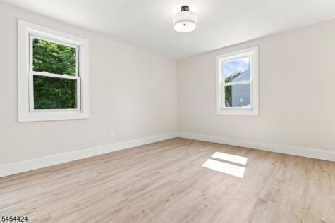 23 Buckingham Road West Orange NJ 07052