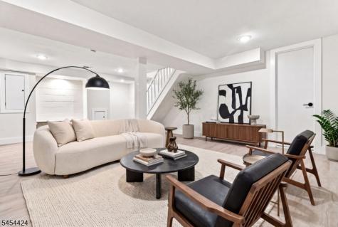 23 Buckingham Road West Orange NJ 07052