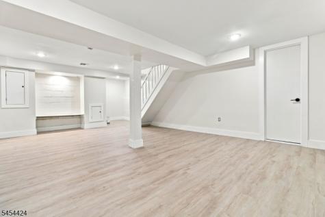 23 Buckingham Road West Orange NJ 07052