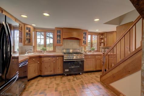 77 Homestead Road Tewksbury NJ 07830